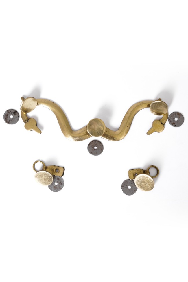 Hooks and buttons for Lorica Hamata, Set no. 1, brass