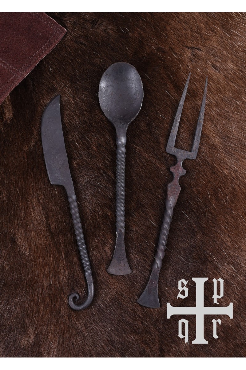 https://www.latiendadelarp.com/79934-large_default/medieval-cutlery-3-piece-set-hand-forged.jpg